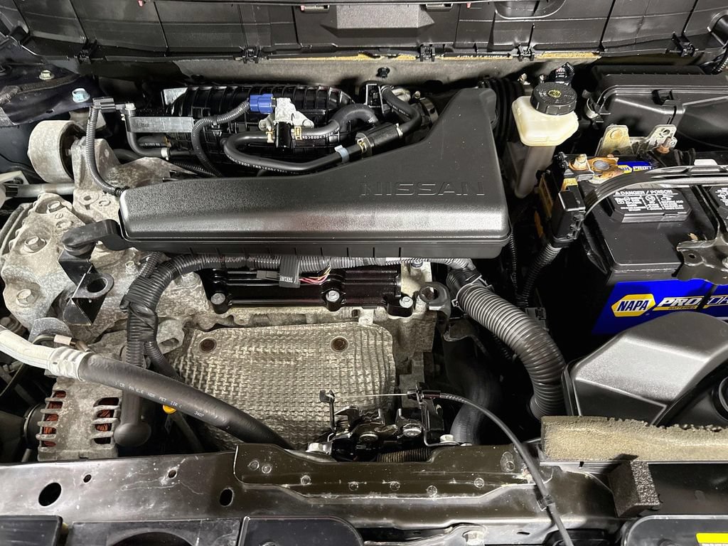 Used 2018 Nissan Rogue SV AWD/4WD image 32