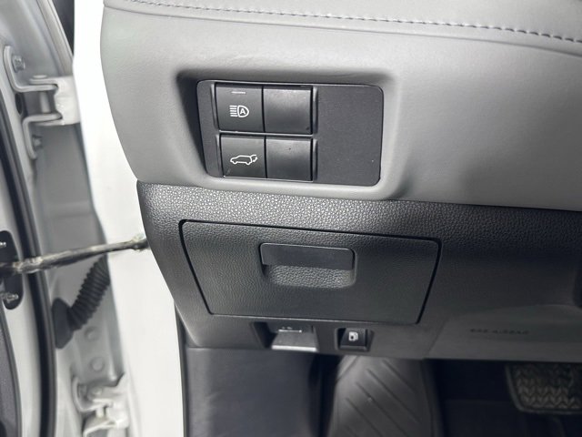 Used 2022 Toyota Highlander XLE image 27