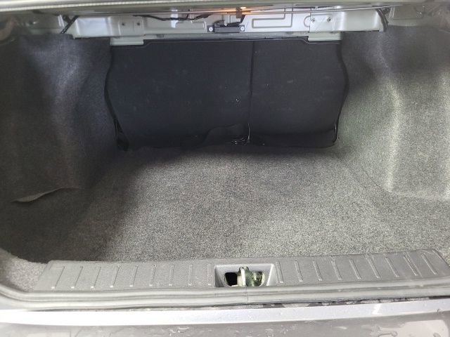 Used 2024 Nissan Versa SR image 6