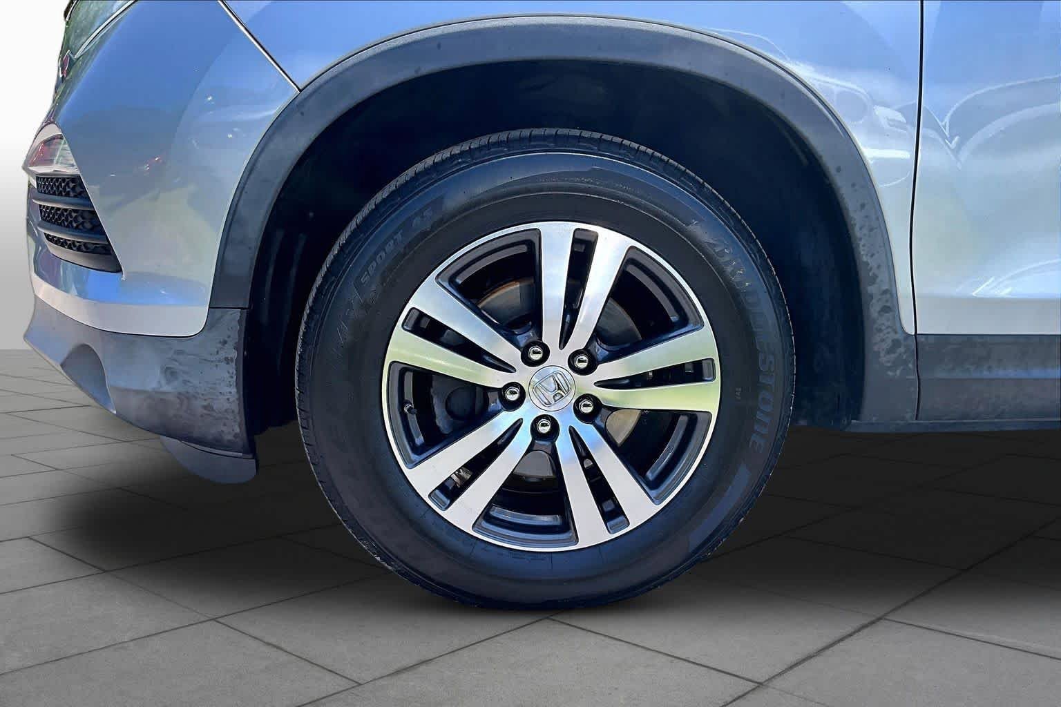 Used 2018 Honda Pilot EX-L image 11