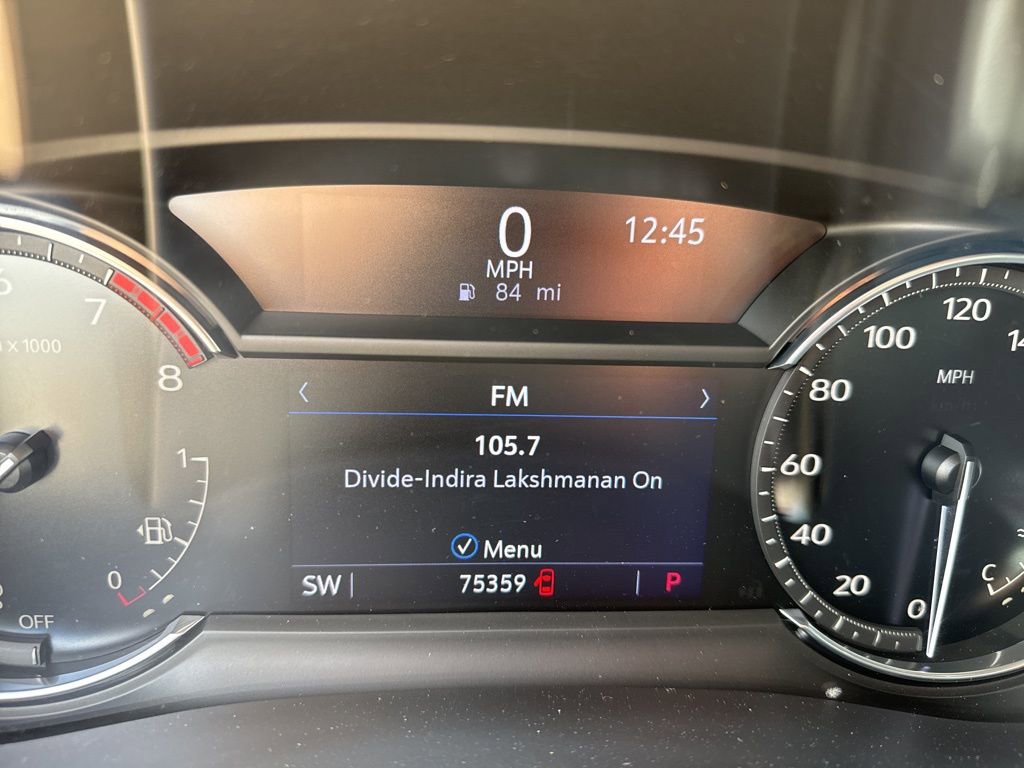 Used 2022 Cadillac XT6 Premium Luxury image 9
