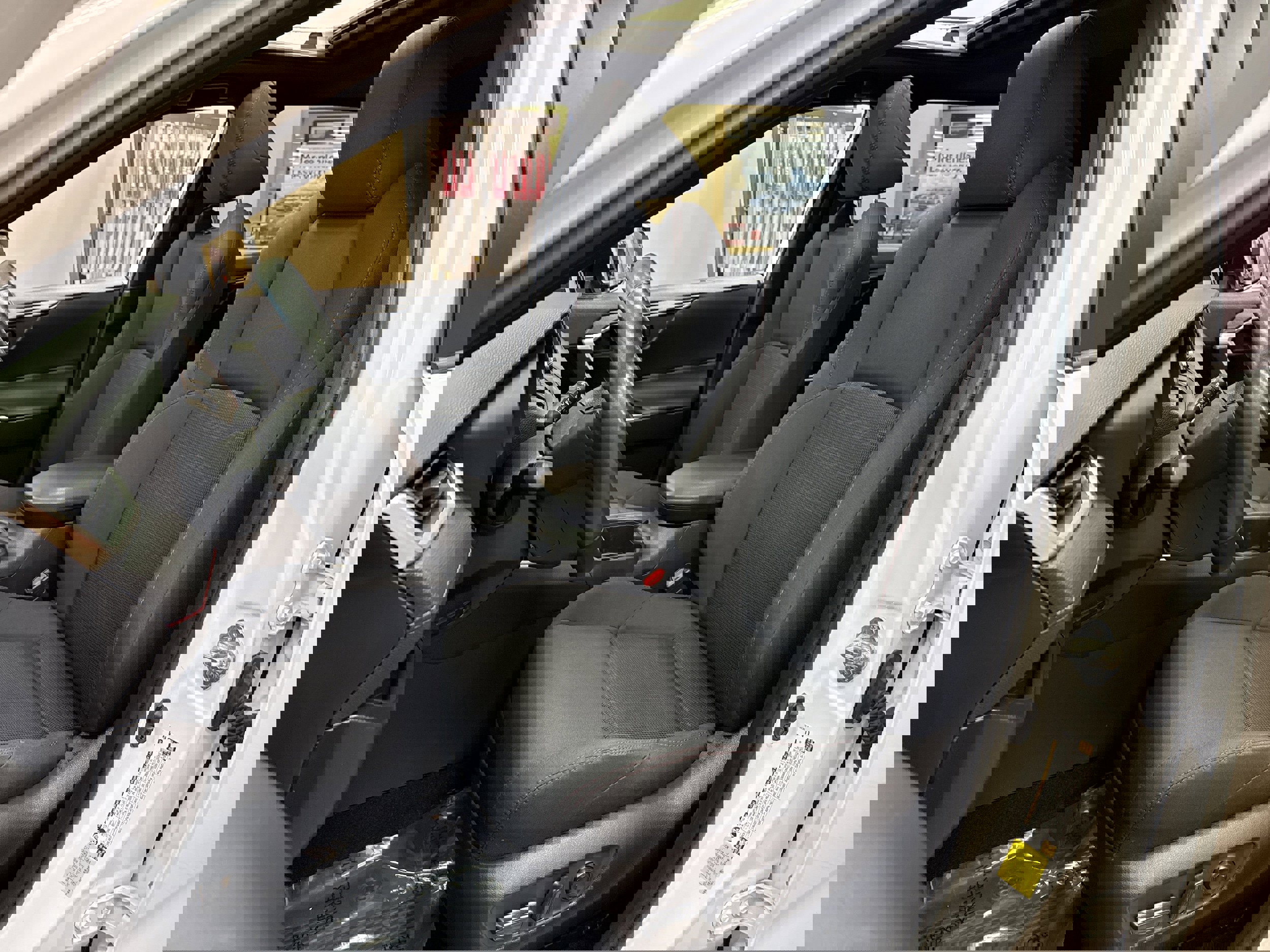 Used 2023 Toyota RAV4 SE w/ Weather & Moonroof Package image 30