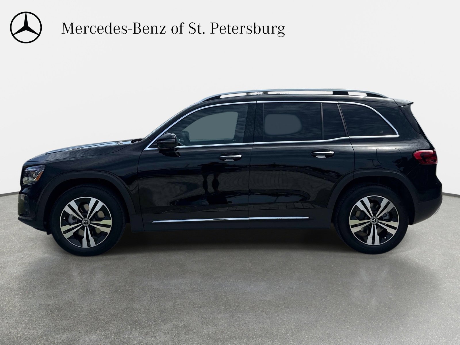 New 2026 Mercedes-Benz GLB 250 image 3
