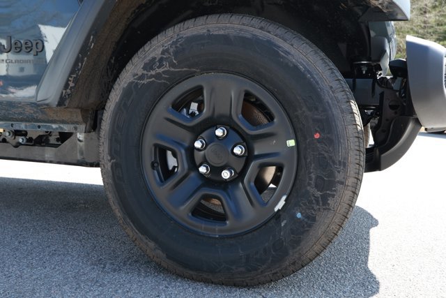 New 2026 Jeep Gladiator Sport image 5