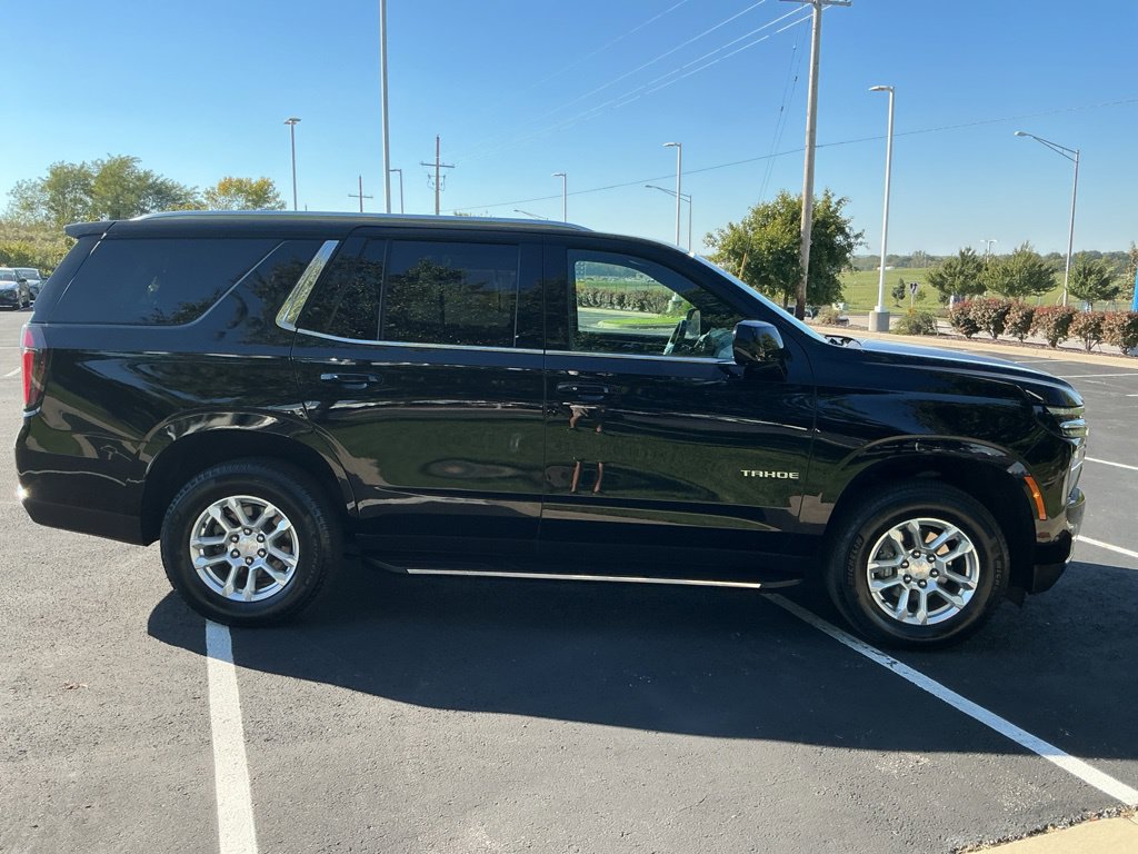 Used 2025 Chevrolet Tahoe LT AWD/4WD image 16