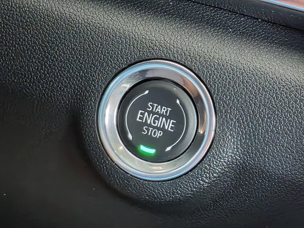 Used 2026 GMC Terrain Elevation w/ Elevation Premium Package FWD image 21