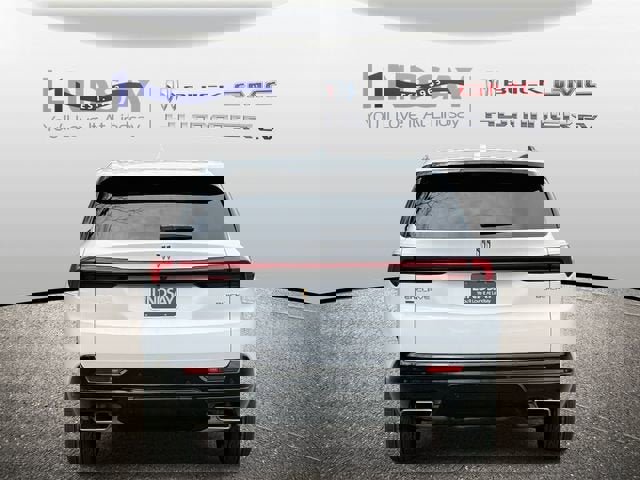 New 2026 Buick Enclave Sport Touring w/ Super Cruise Package image 3