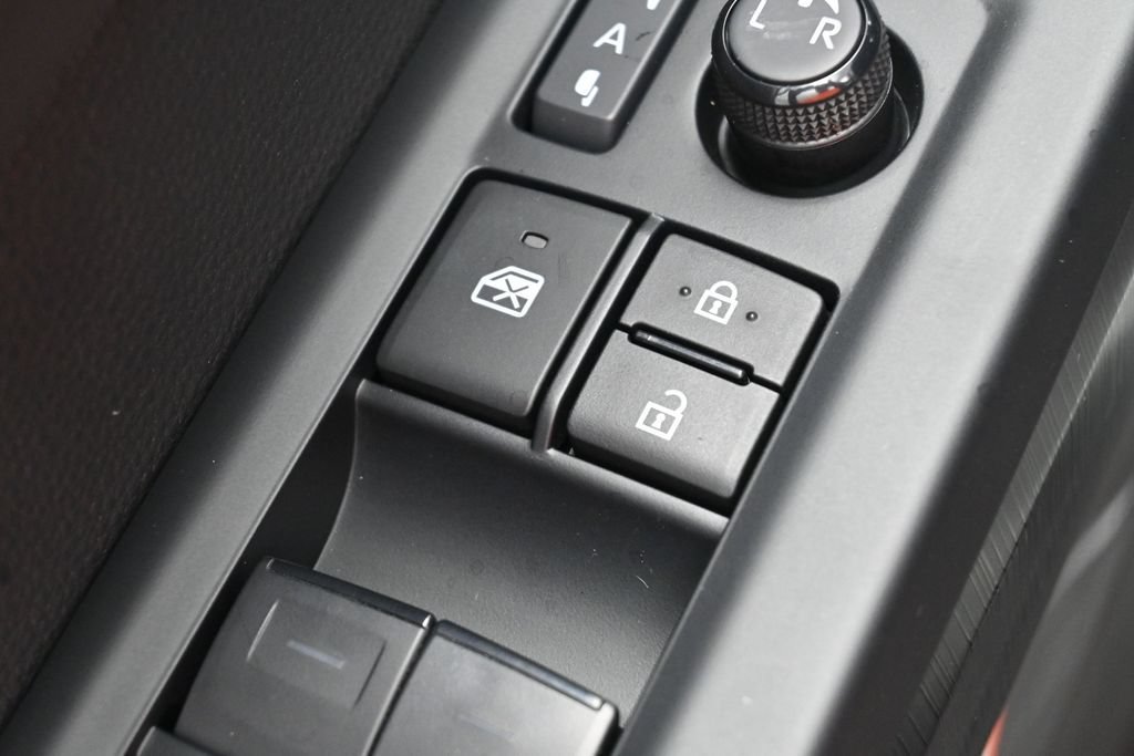 Used 2024 Toyota Tundra Platinum AWD/4WD image 14