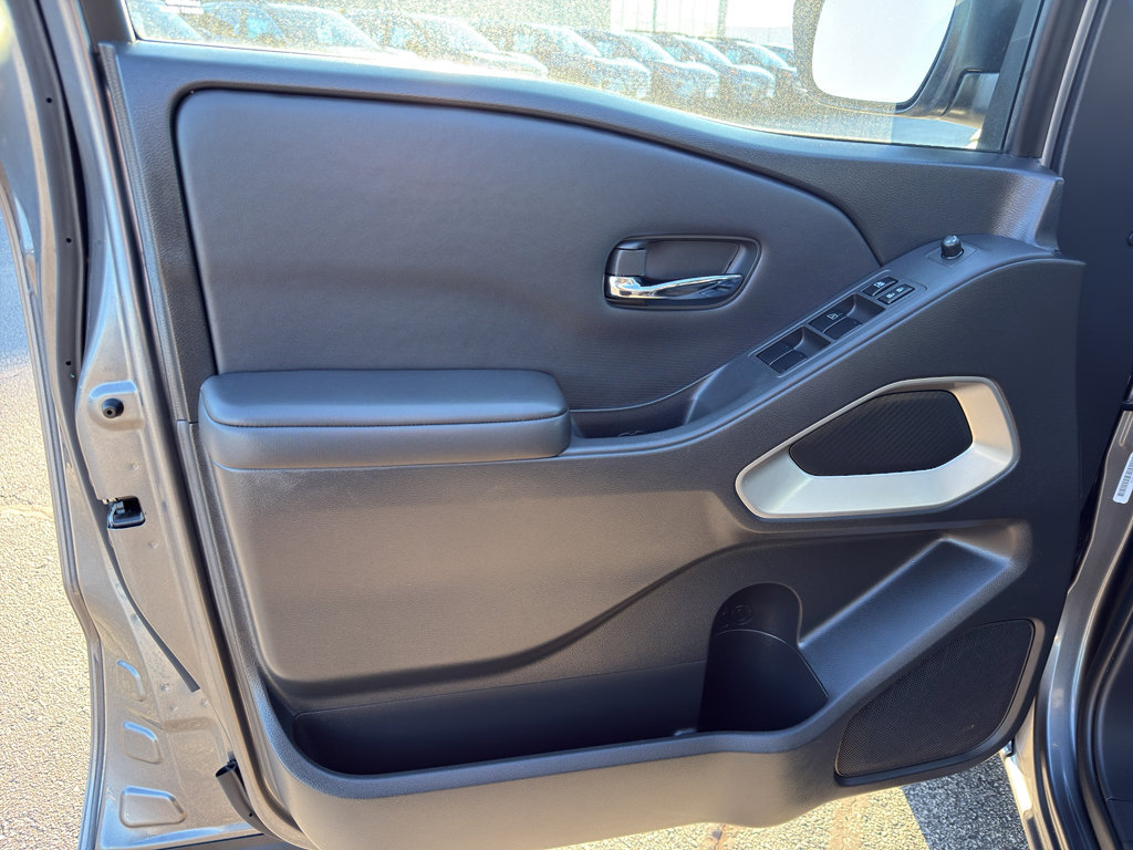 Certified 2024 Nissan Frontier SV image 14