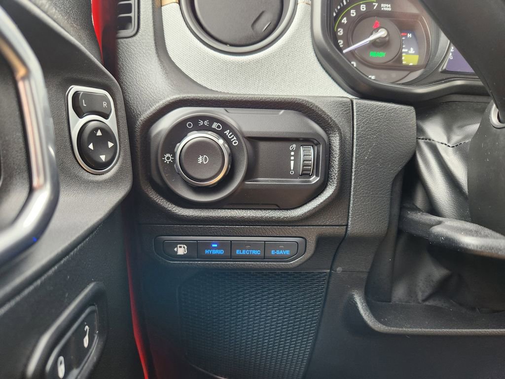 Used 2025 Jeep Wrangler Unlimited Sport S 4xe AWD/4WD image 20