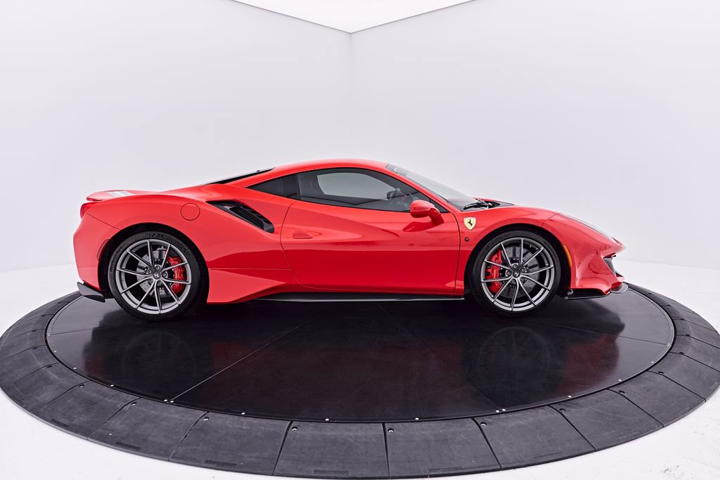 Used 2020 Ferrari 488 Pista Coupe RWD image 24