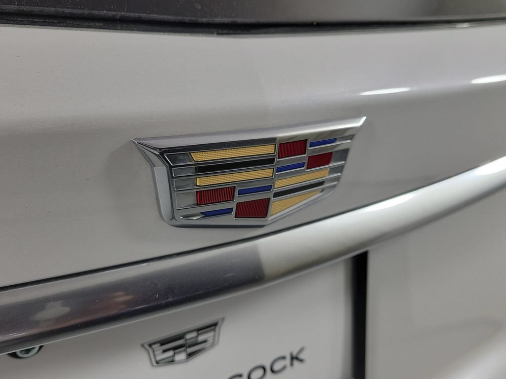 Certified 2024 Cadillac XT6 Premium Luxury w/ LPO, Floor Liner Package AWD/4WD image 8