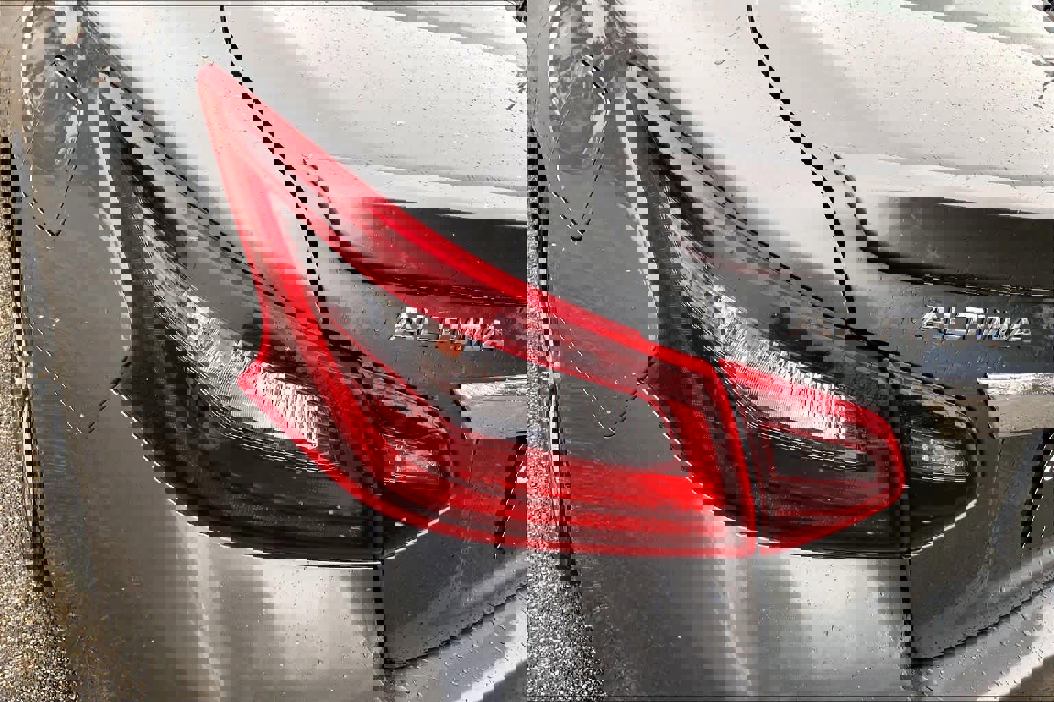 Used 2017 Nissan Altima 3.5 SR image 28