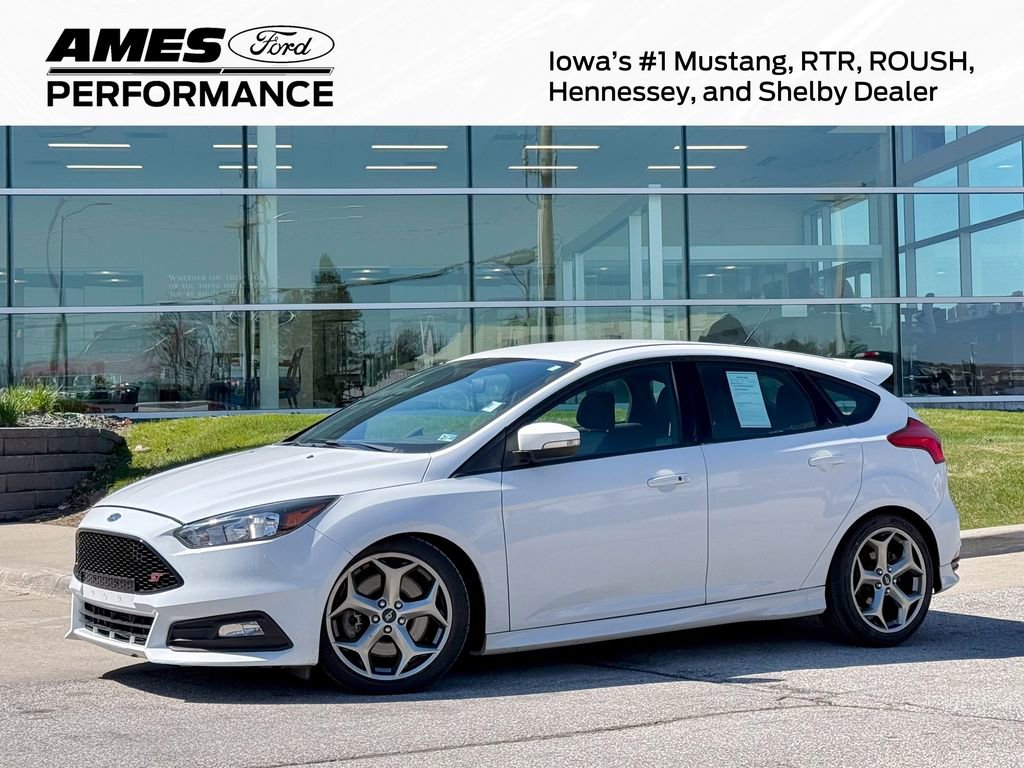 Used 2016 Ford Focus ST image 1