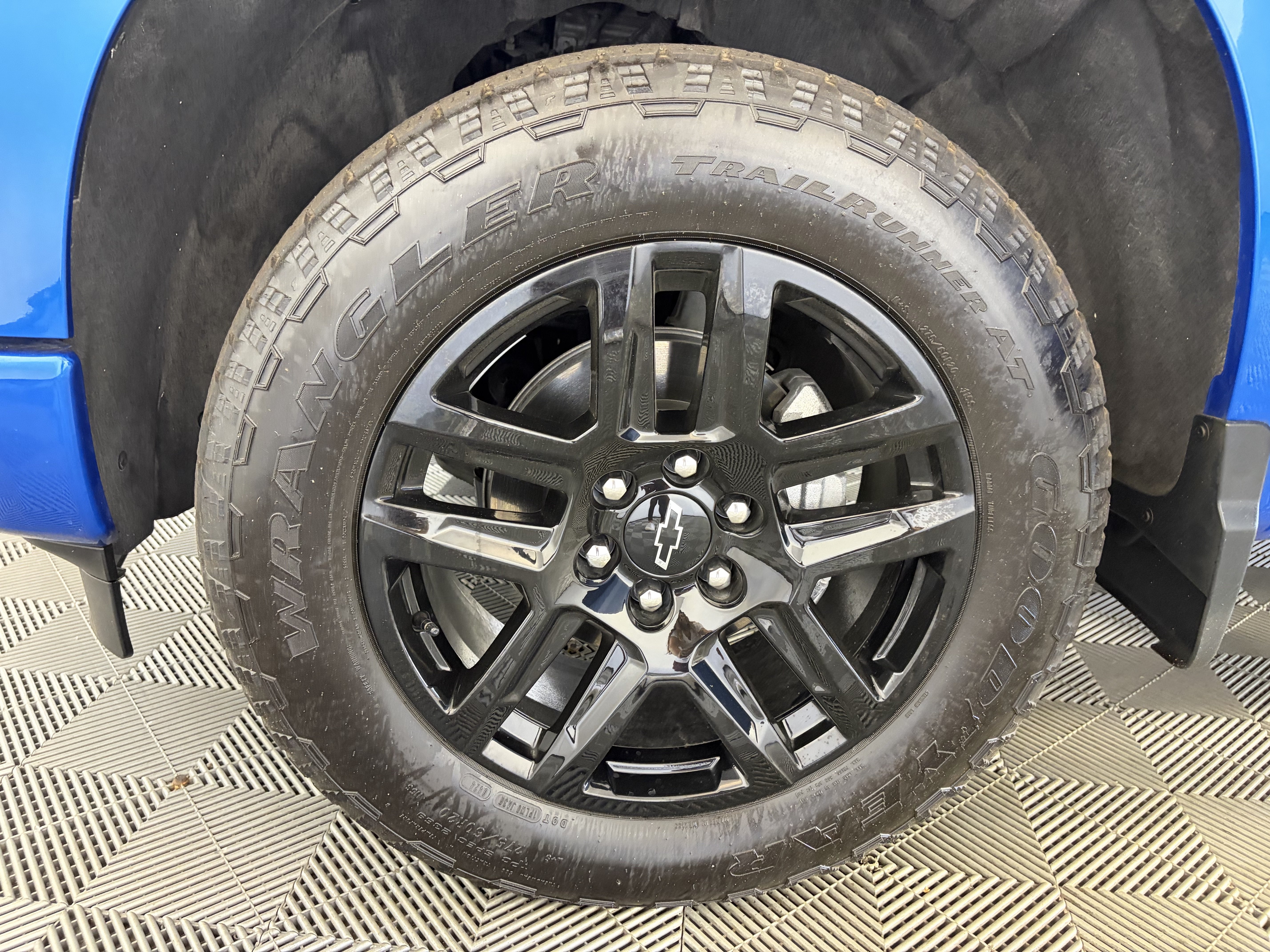 Used 2024 Chevrolet Silverado 1500 RST w/ Protection Package AWD/4WD image 13