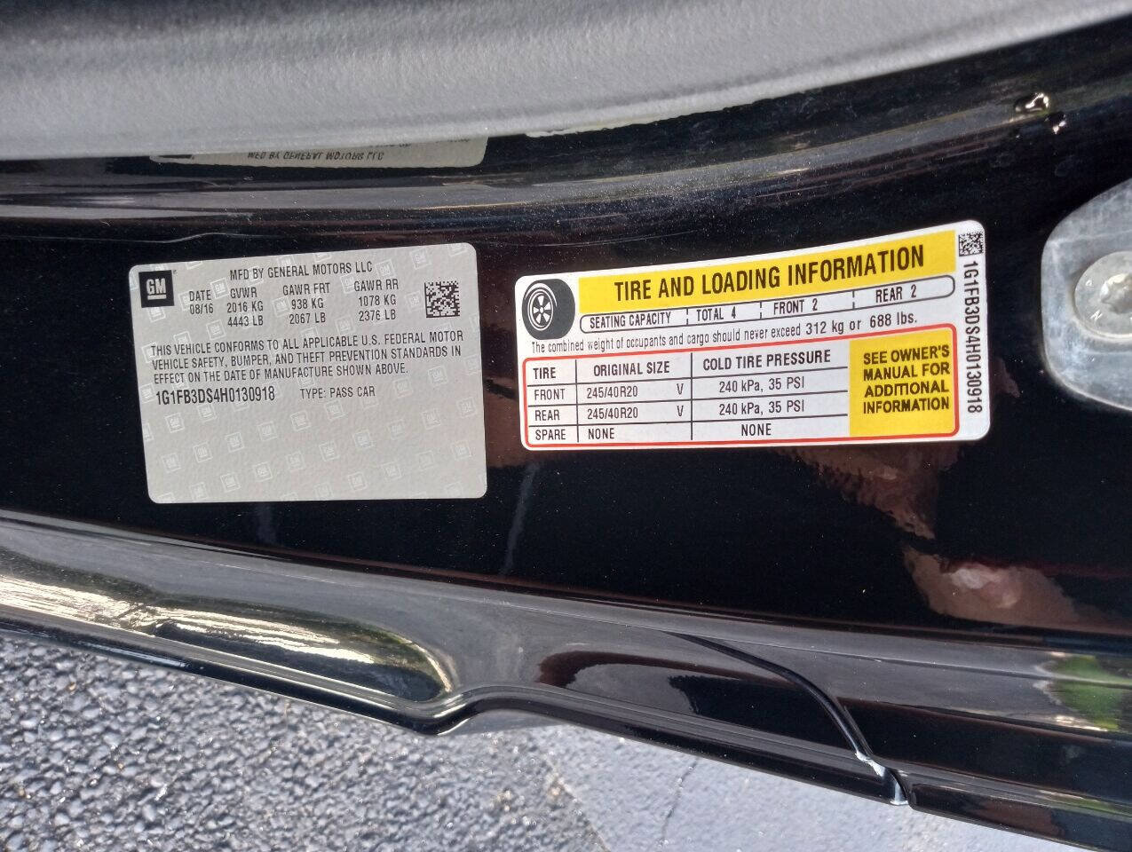 Used 2017 Chevrolet Camaro LT w/ RS Package image 9