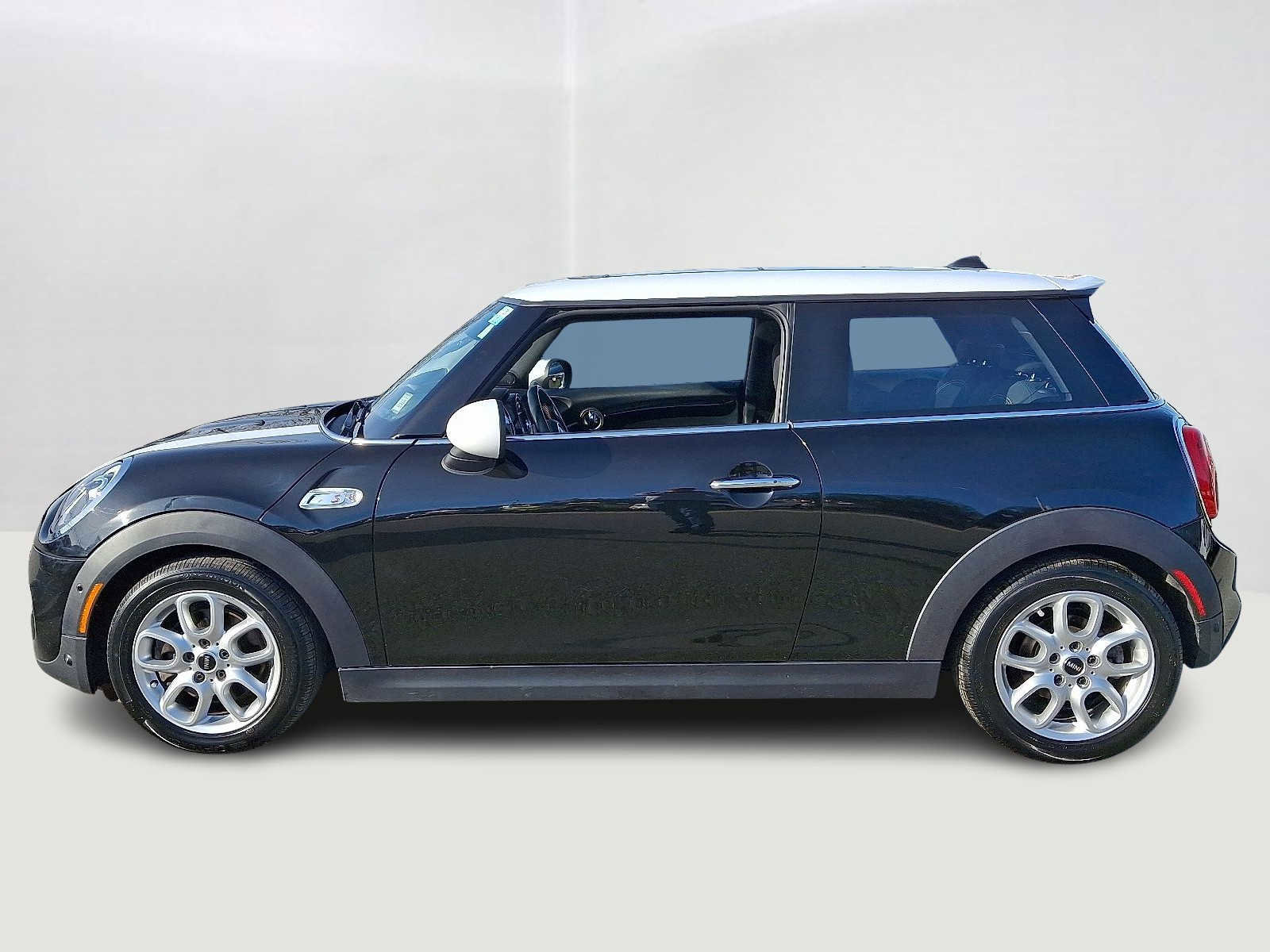 Used 2018 MINI Cooper S image 8