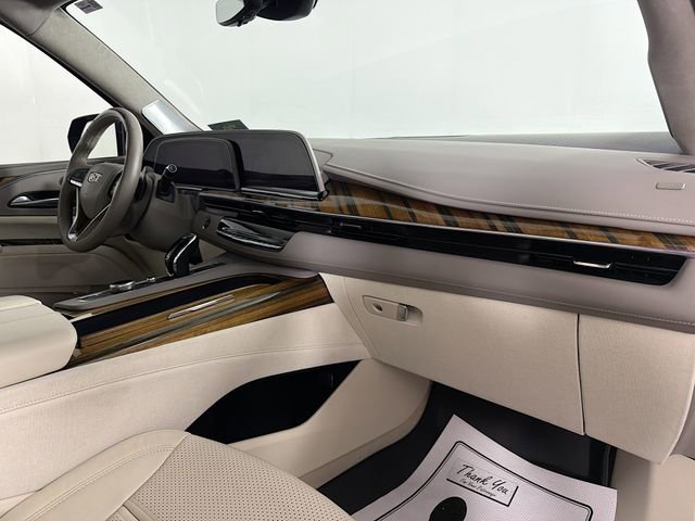 Used 2023 Cadillac Escalade ESV Premium Luxury Platinum image 35