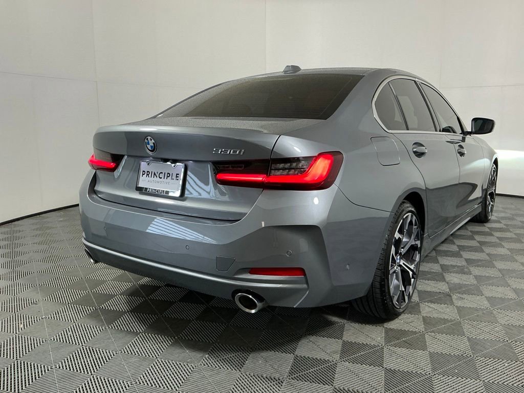 Certified 2025 BMW 330i Sedan w/ Convenience Package RWD image 5