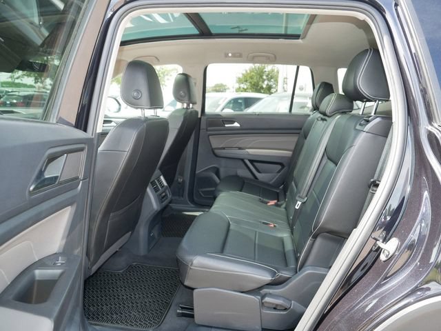Certified 2023 Volkswagen Atlas SEL R-Line AWD/4WD image 17