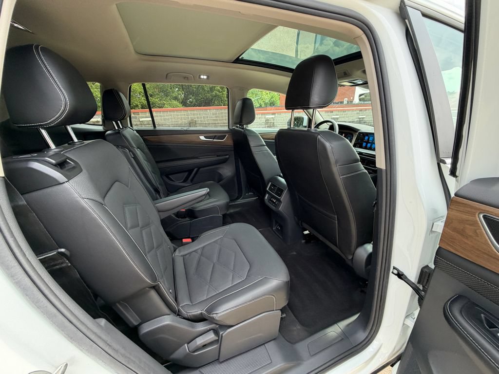 Certified 2024 Volkswagen Atlas SE w/ Panoramic Sunroof Package AWD/4WD image 25