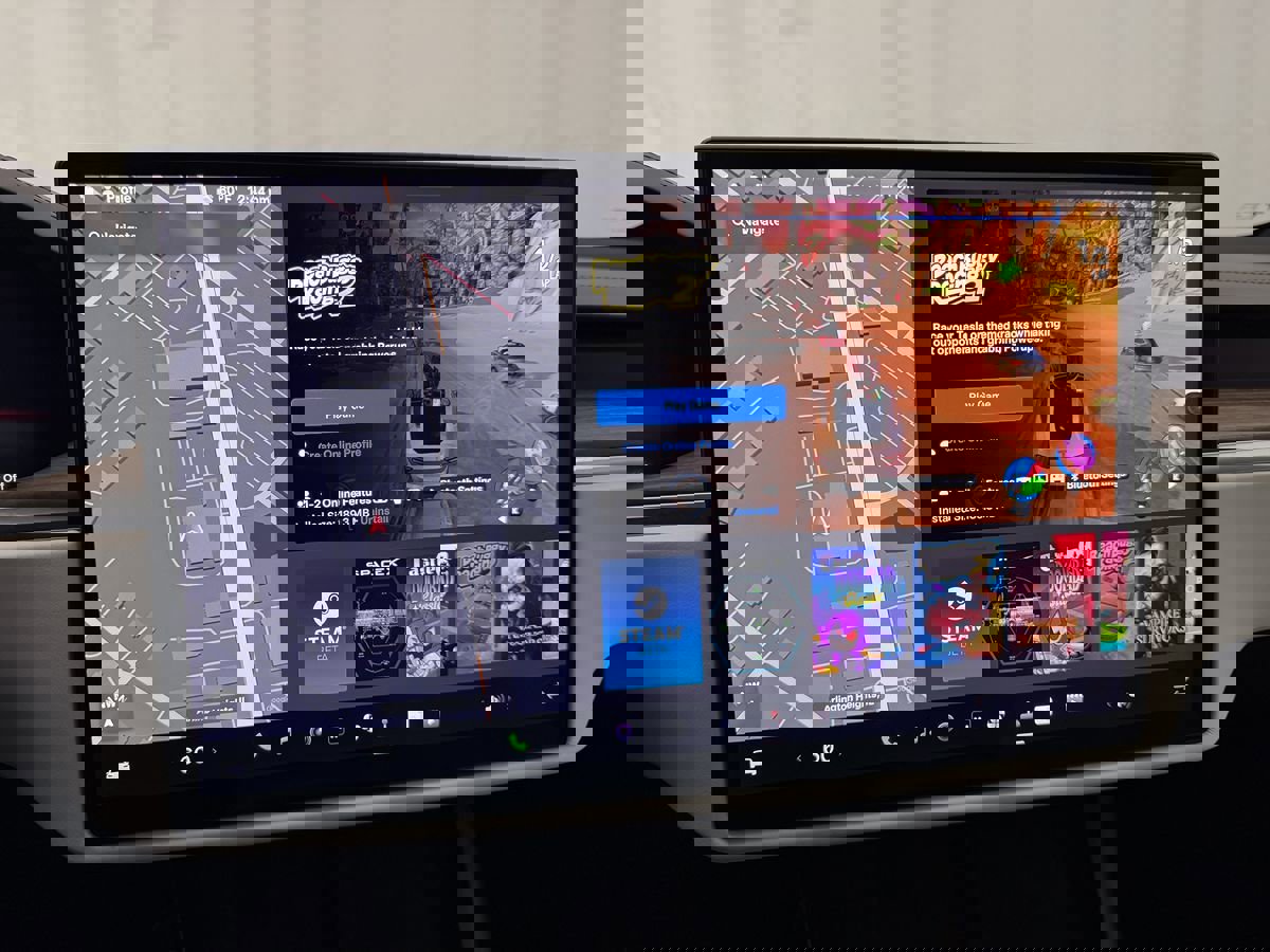 Used 2022 Tesla Model X image 28