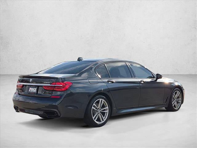 Used 2017 BMW 740i RWD image 5