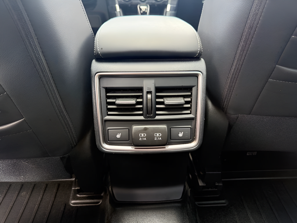 Used 2023 Subaru Forester Touring AWD/4WD image 12
