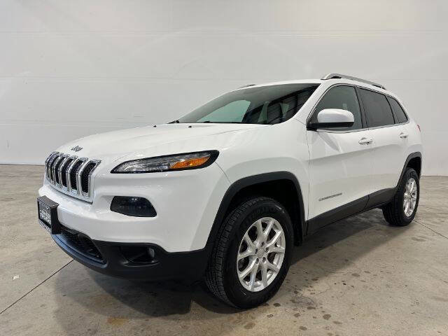 Used 2015 Jeep Cherokee Latitude w/ Comfort/Convenience Group
