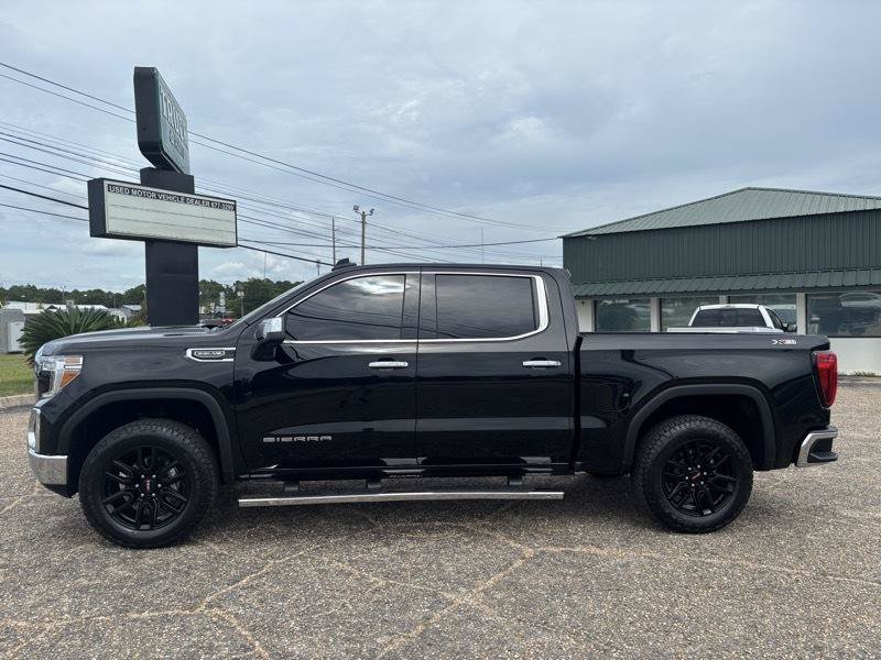 Used 2021 GMC Sierra 1500 SLT w/ SLT Premium Package AWD/4WD image 2
