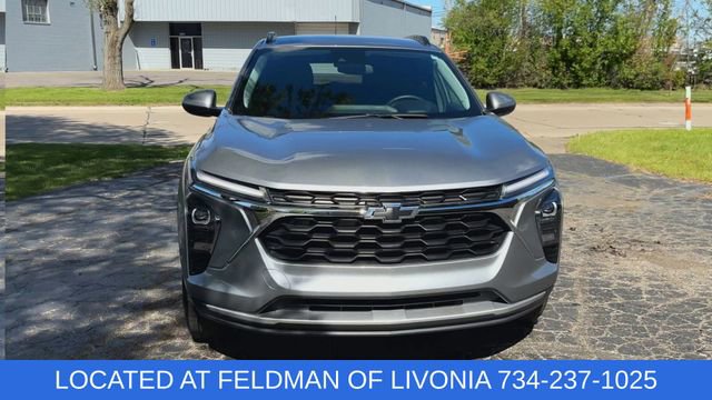 Certified 2024 Chevrolet Trax LT w/ Driver Confidence Package FWD image 3