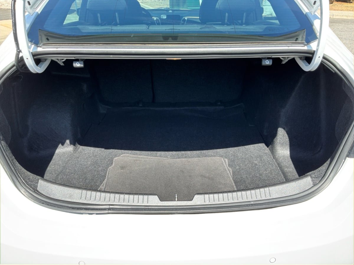 Used 2024 Chevrolet Malibu LT FWD image 22