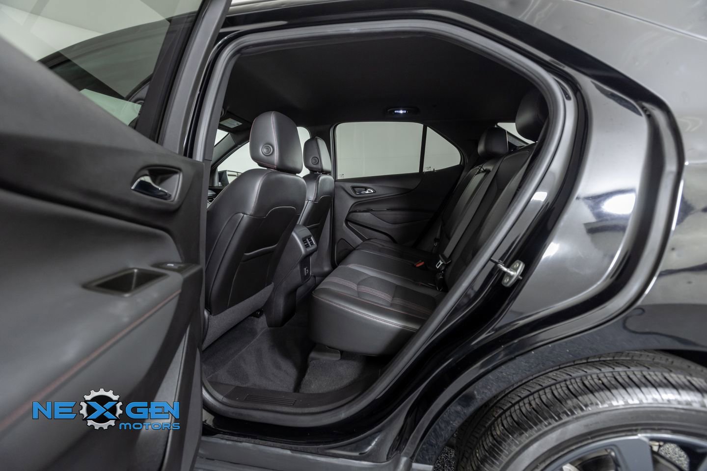 Used 2023 Chevrolet Equinox RS image 25