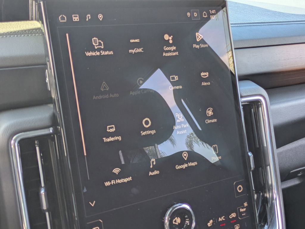 Used 2025 GMC Yukon Denali image 21