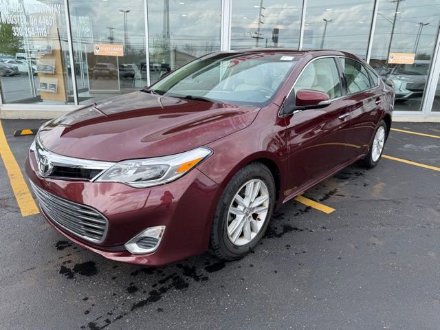 Used 2013 Toyota Avalon XLE Premium image 2
