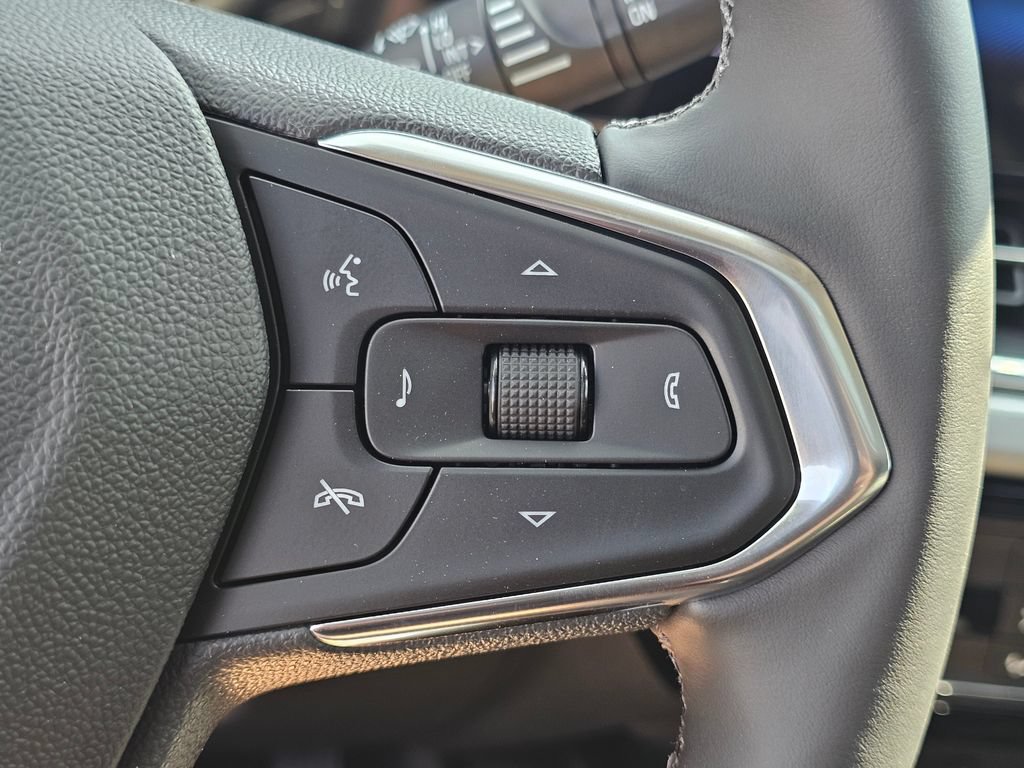 New 2026 Chevrolet Trax LT w/ Sunroof Package FWD image 31