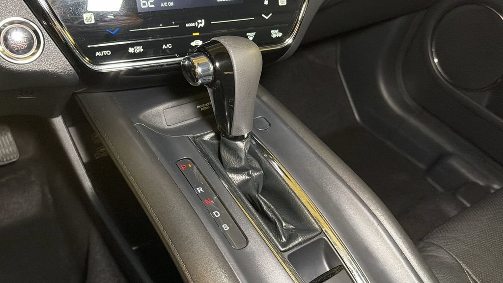 Used 2021 Honda HR-V EX-L image 29