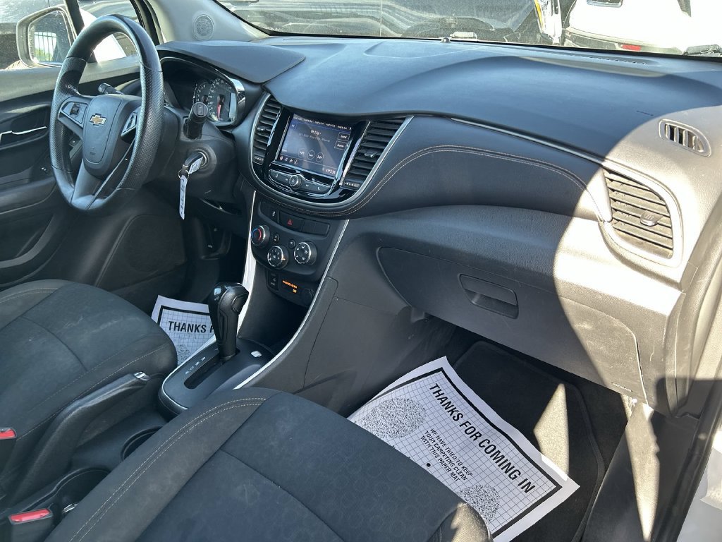 Certified 2020 Chevrolet Trax LS w/ Tint and Cruise Package FWD image 33