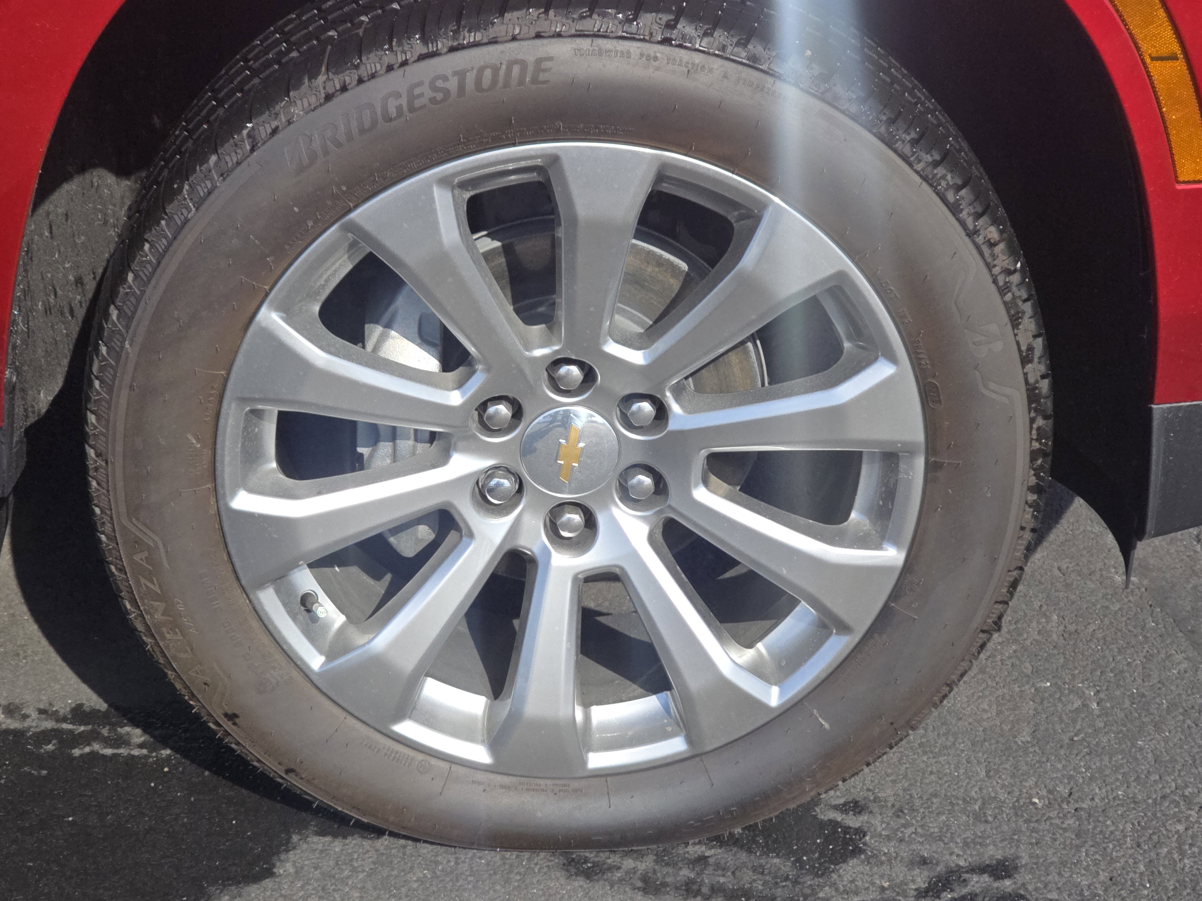 New 2025 Chevrolet Suburban Premier image 12