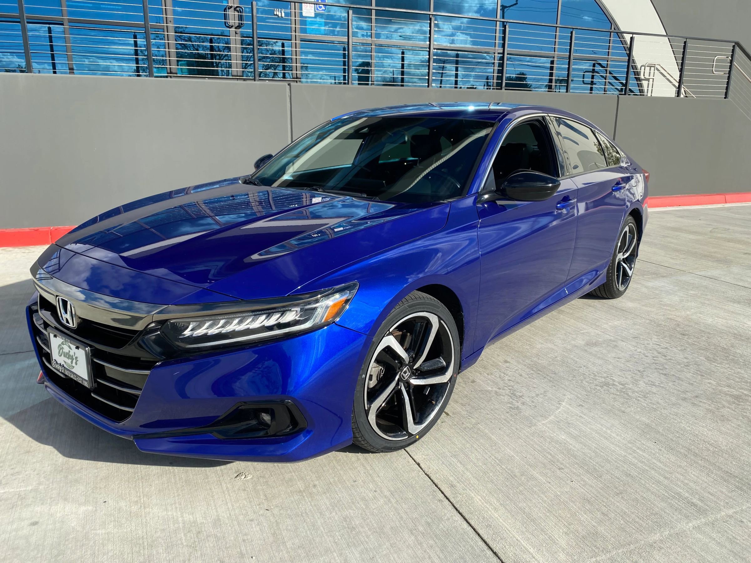 Used 2022 Honda Accord Sport image 1