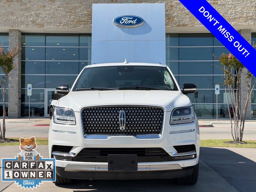 Used 2021 Lincoln Navigator L Reserve w/ Luxury Package RWD image 2