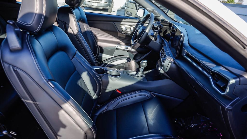Used 2025 Ford Mustang Premium RWD image 21