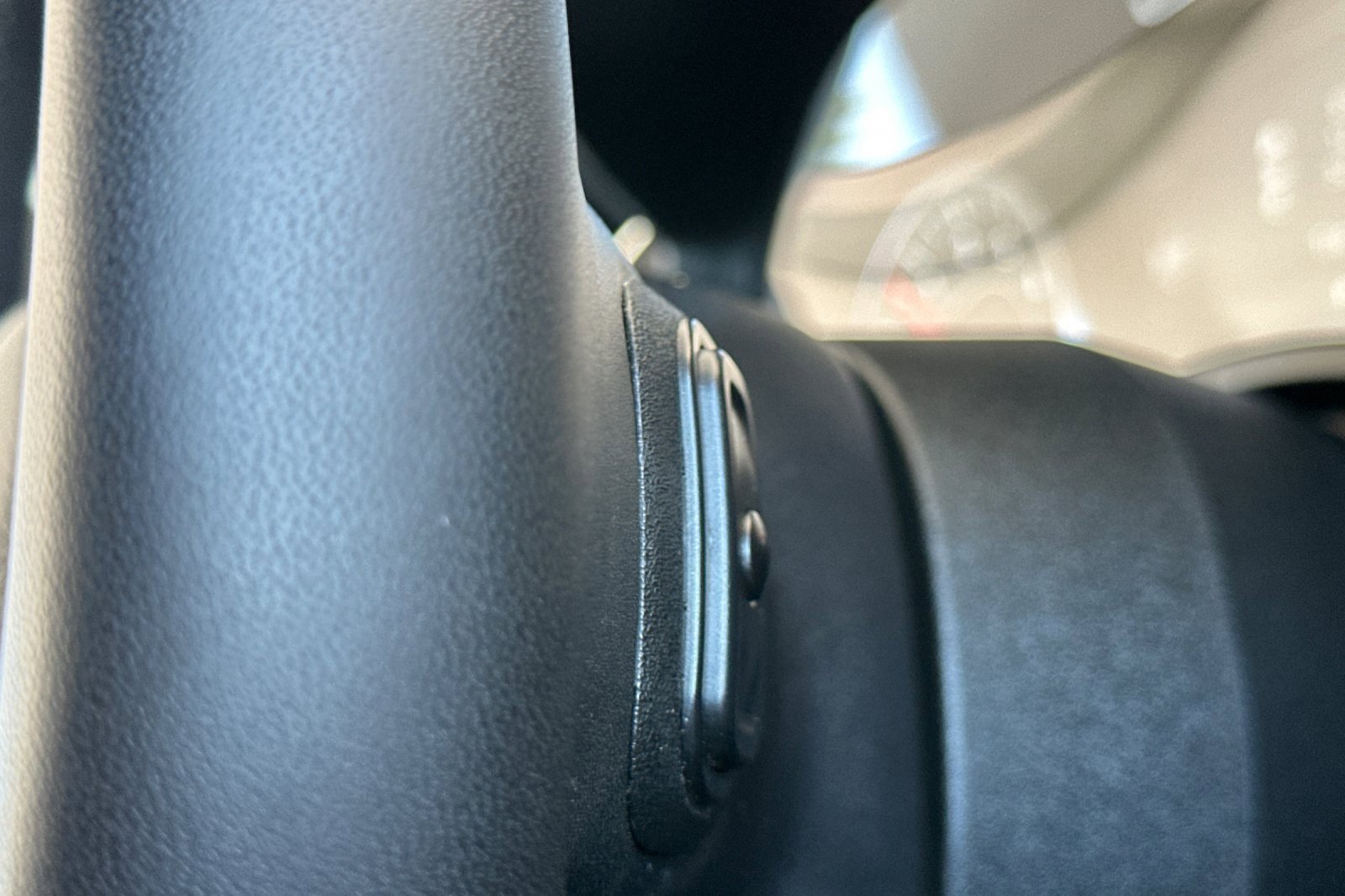 Used 2025 RAM 1500 Laramie image 39