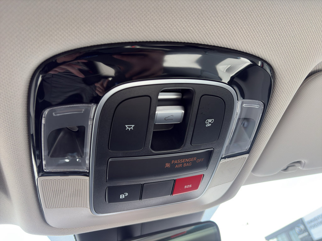 Used 2025 Hyundai Tucson Limited AWD/4WD image 28