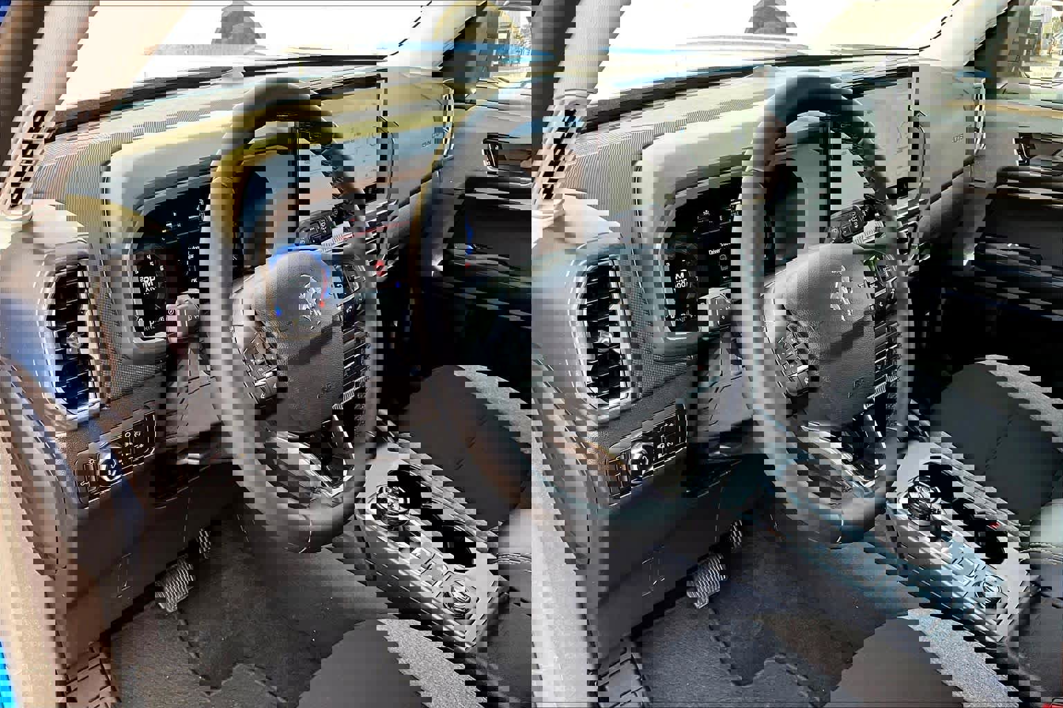 Used 2025 Ford Bronco Sport Big Bend w/ Convenience Package image 18