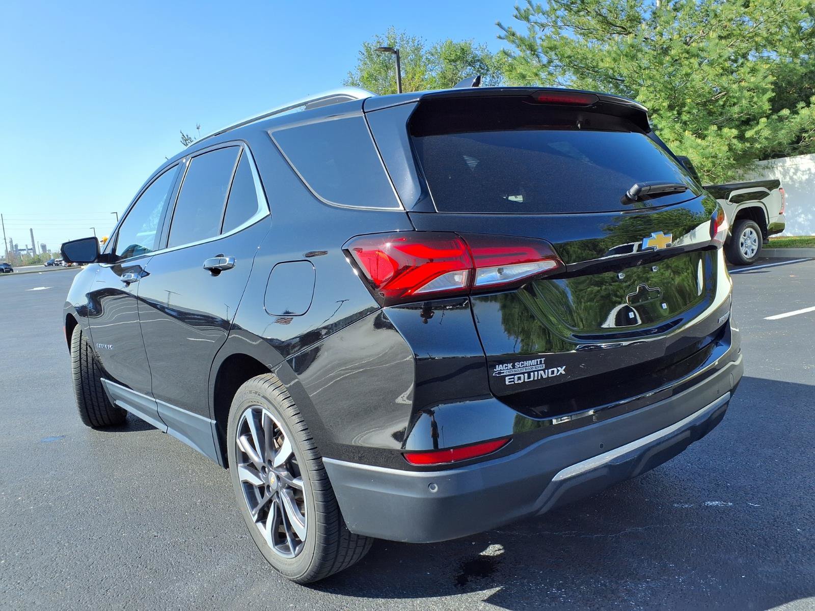 Used 2022 Chevrolet Equinox Premier FWD image 31