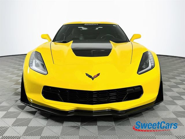 Used 2015 Chevrolet Corvette Z06 w/ 3LZ Preferred Equipment Group RWD image 2