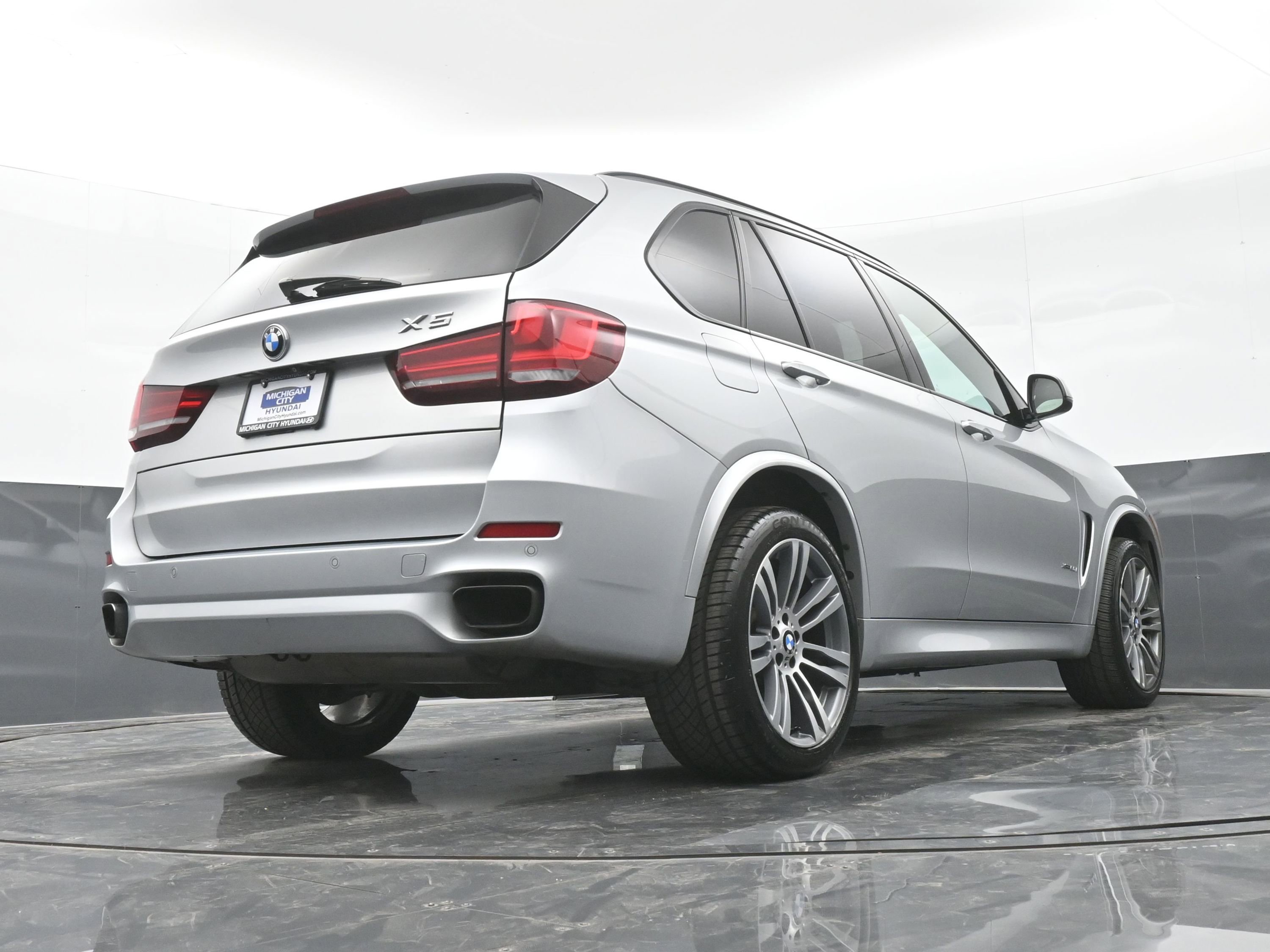 Used 2017 BMW X5 xDrive50i image 44