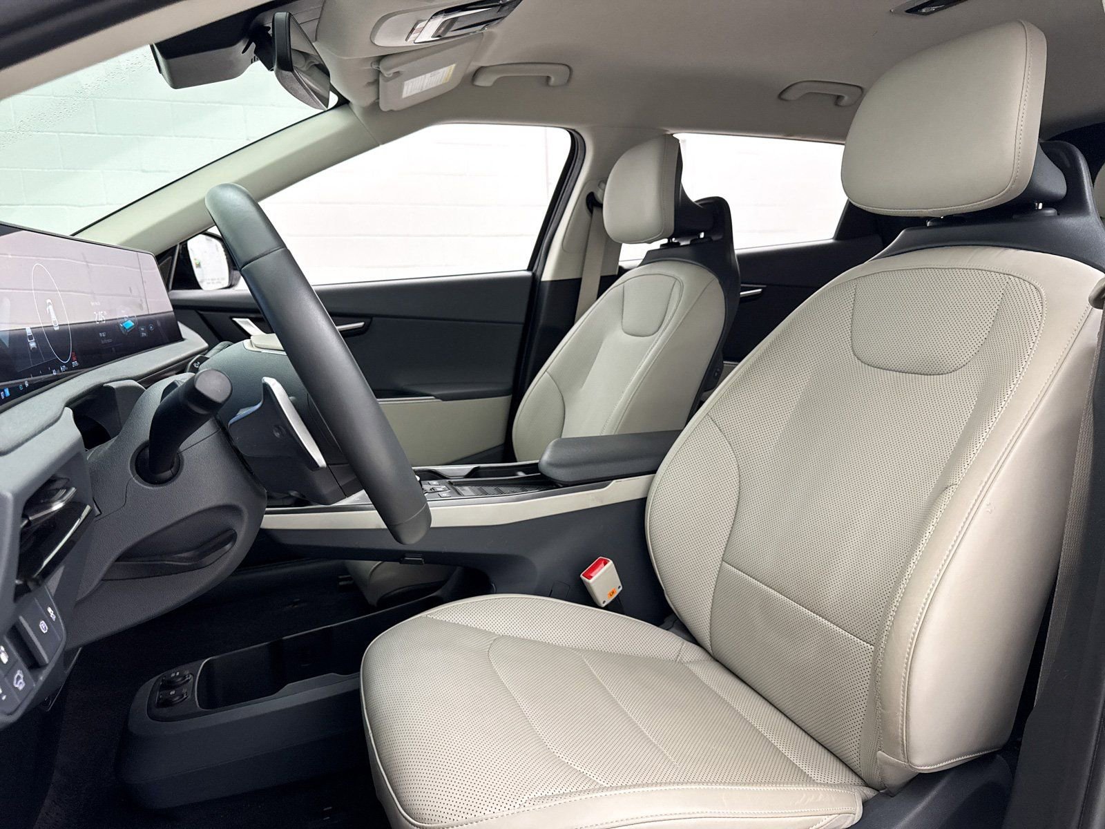 Used 2022 Kia EV6 Wind image 18