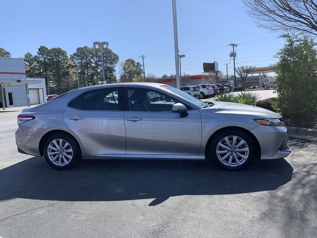 Certified 2018 Toyota Camry LE FWD image 9